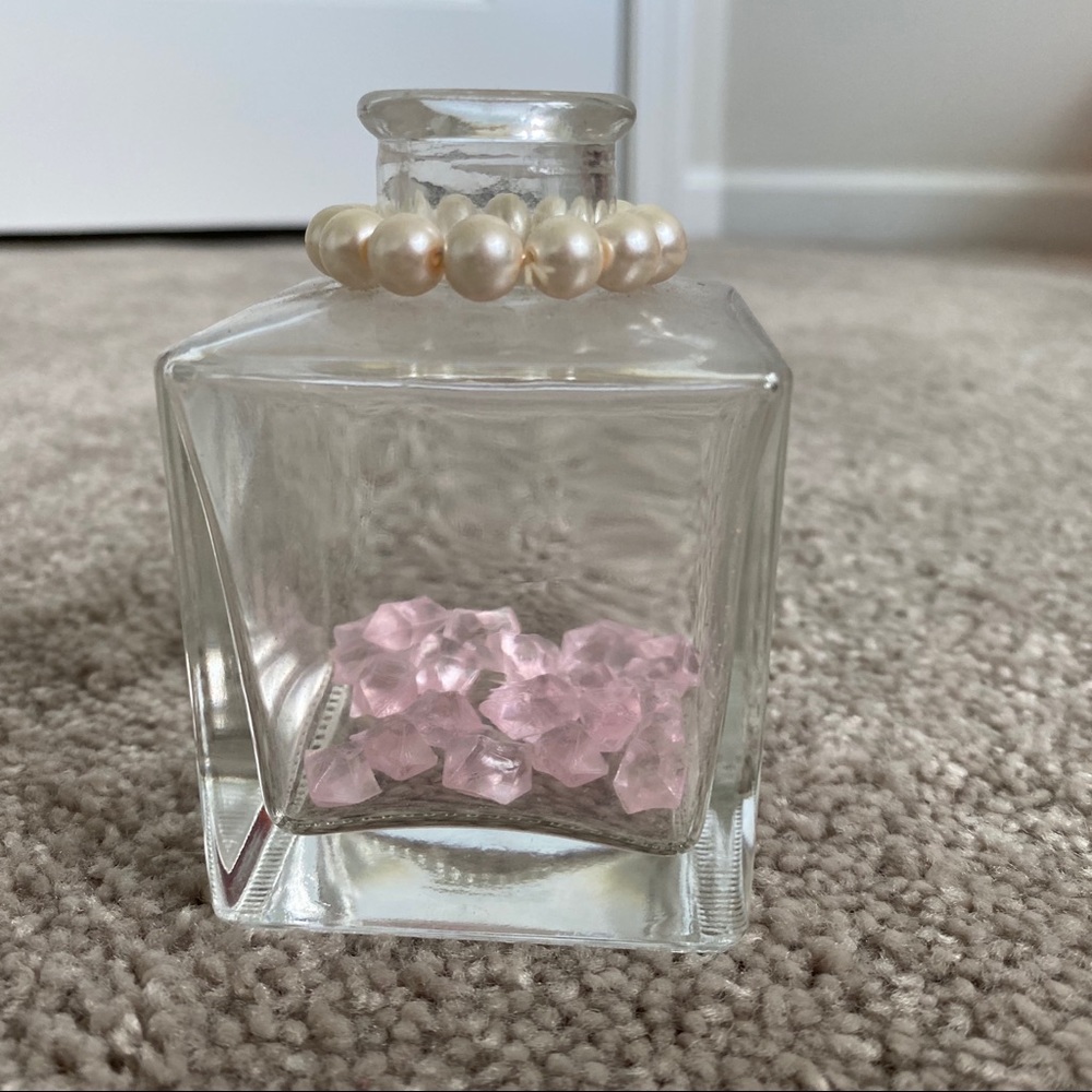 Glam pearl and pink crystal bottle